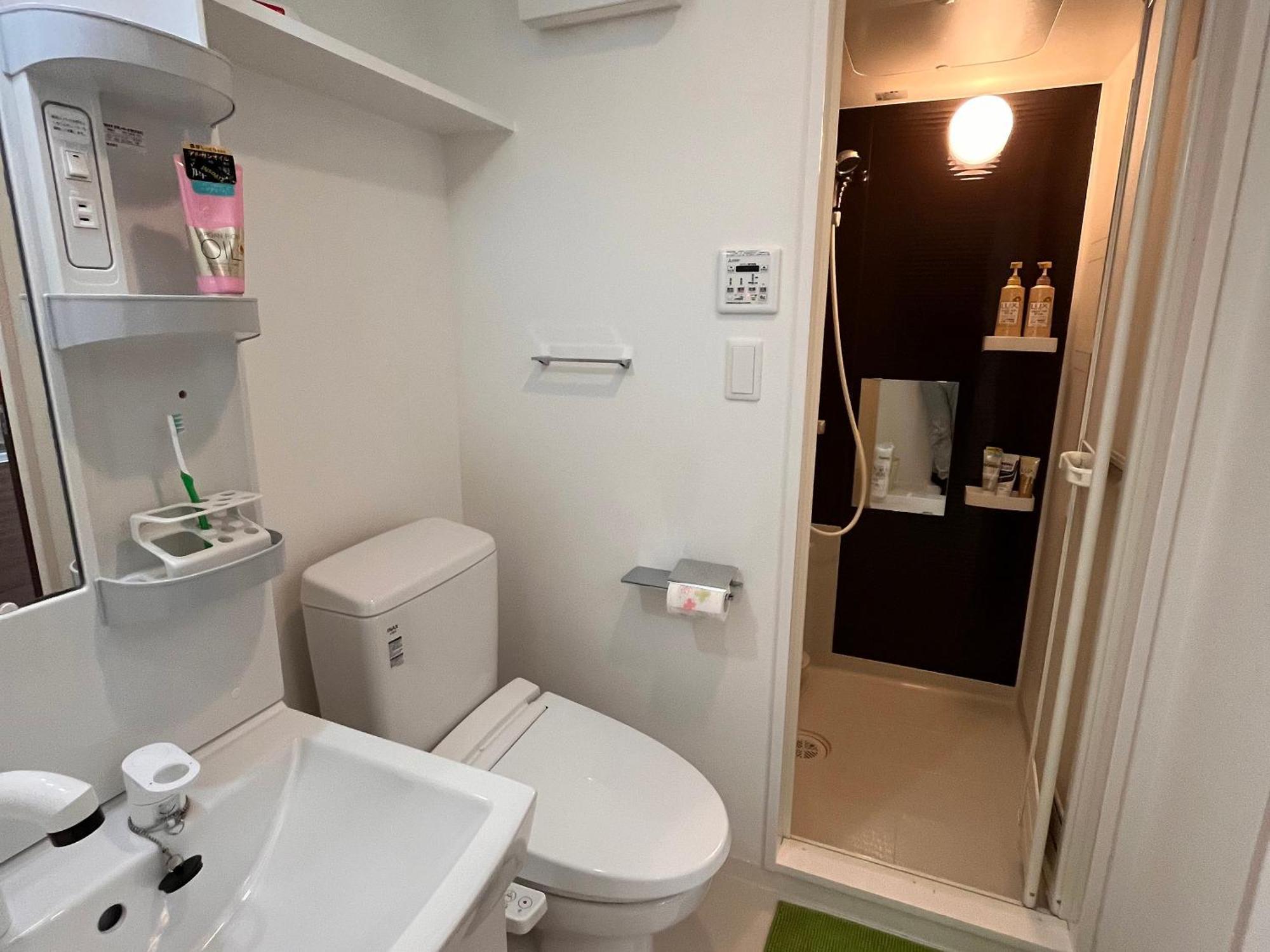 R Guest House Οσάκα Εξωτερικό φωτογραφία